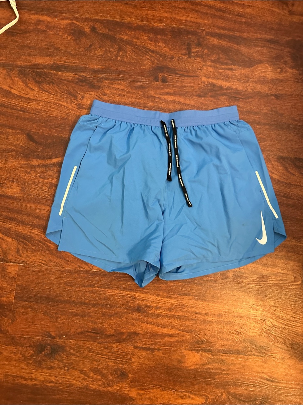 Nike Men’s Light Blue Athletic Running Shorts 5” mens size medium